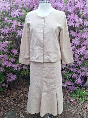 Size 9 JR Vintage Linen 2-Pc Skirt Suit